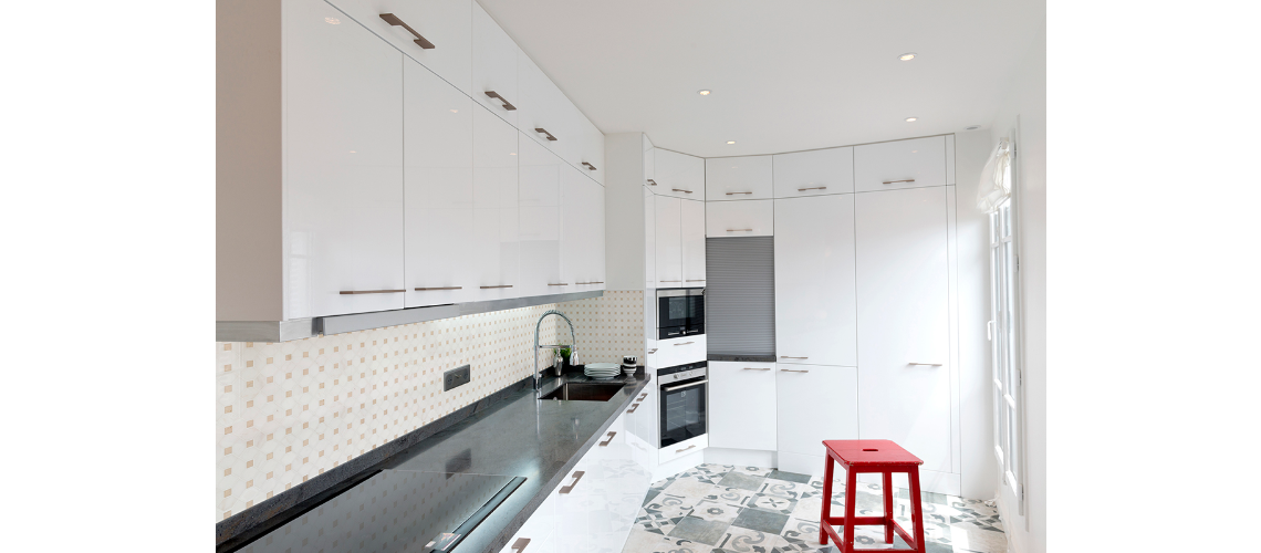 BIANCO DOLOMITE CREMA DOTTY POLISHED